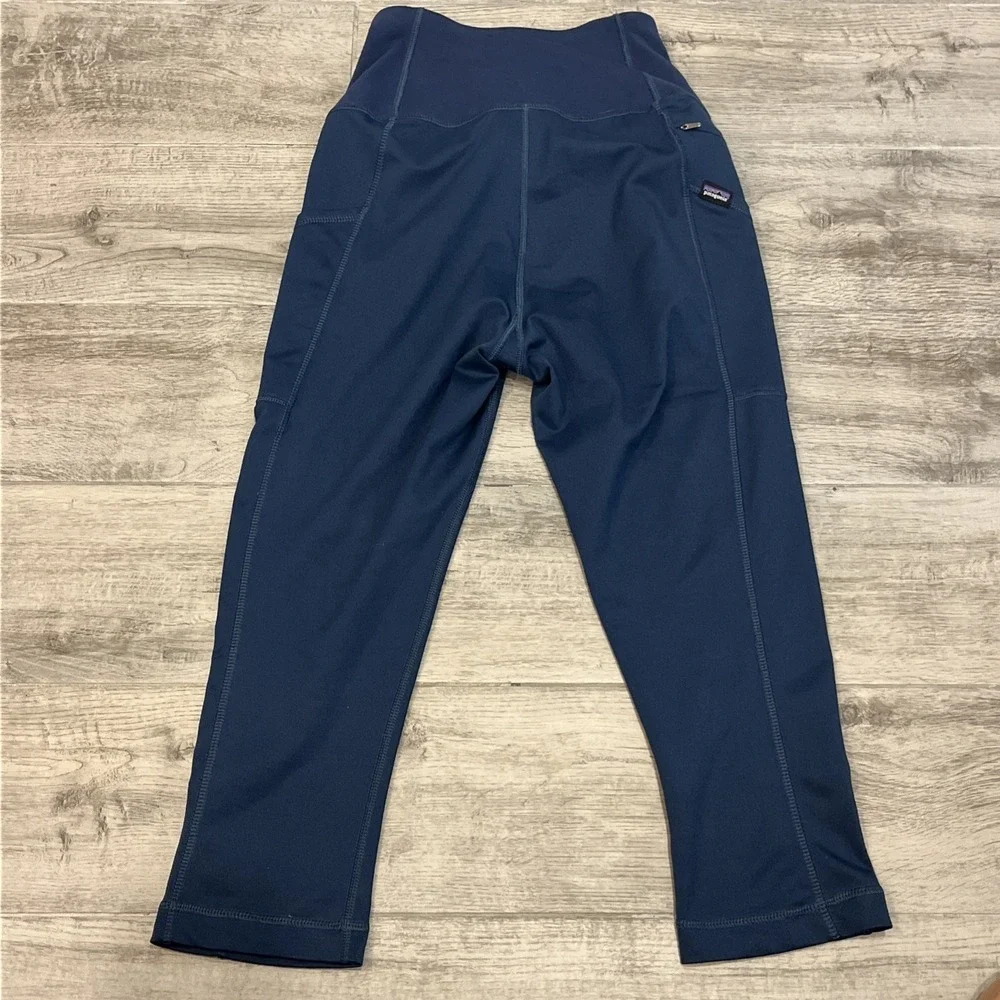 Patagonia Lightweight Women's Capri Leggings Pack Out 2 pockets‎ Navy Sz Small